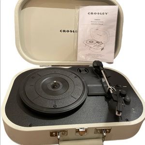 ❤️SOLD❤️Crosley Record Player